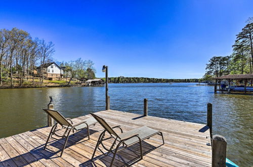 Foto 13 - Lakefront Eatonton Home: Boat Dock + Fire Pit