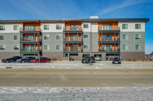 Foto 2 - Modern South Pier Condo on Sheboygan River