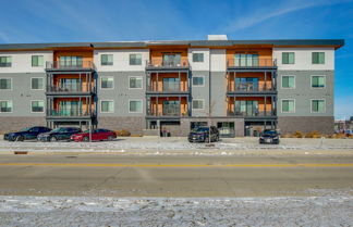 Foto 2 - Modern South Pier Condo on Sheboygan River