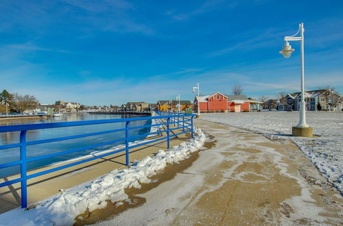 Photo 23 - Modern South Pier Condo on Sheboygan River