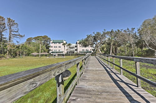 Foto 18 - St Simons Island Condo w/ Pool Near Beach, Village