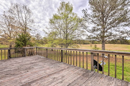 Foto 15 - Charming Retreat on 80-acre Willow Rock Ranch