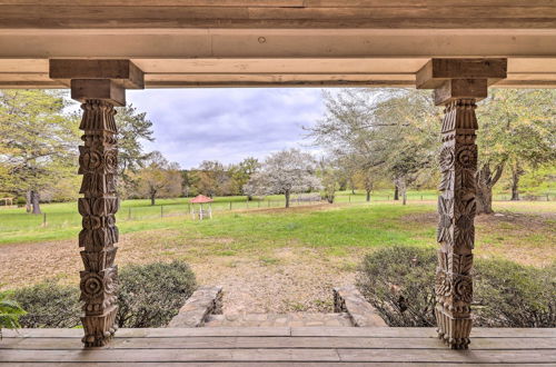 Foto 14 - Charming Retreat on 80-acre Willow Rock Ranch