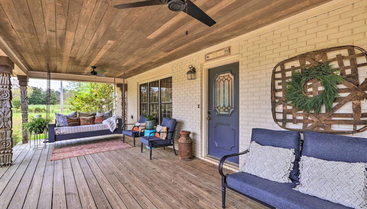 Photo 1 - Charming Retreat on 80-acre Willow Rock Ranch