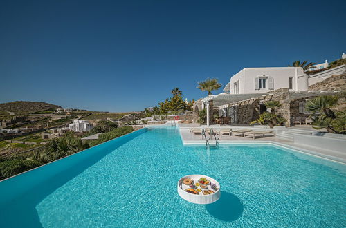 Photo 2 - Sanarte Villas Mykonos