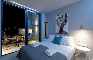 Foto 1 - White Cliff Luxury Suites
