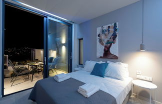 Foto 1 - White Cliff Luxury Suites