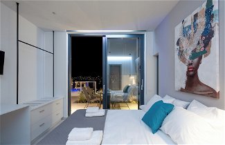 Foto 3 - White Cliff Luxury Suites