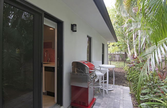 Delray Deco Estate - Photo 38
