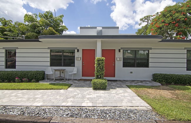 Delray Deco Estate - Photo 1
