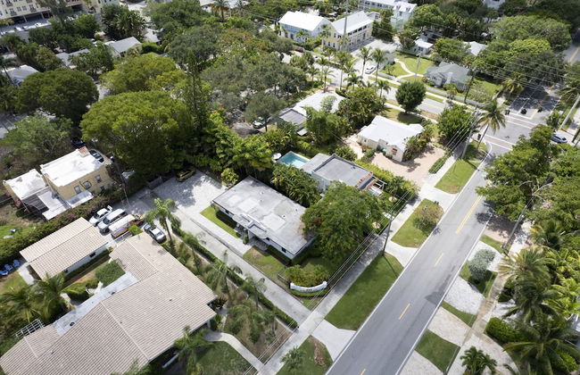 Delray Deco Estate - Photo 48
