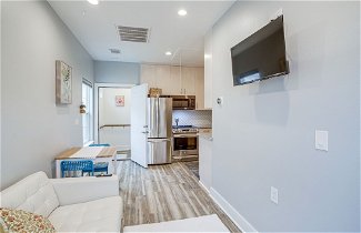 Photo 2 - Bright Apartment in Houston Heights Neighborhood