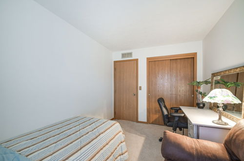 Photo 16 - Welcoming Condo in Davenport: Central Location