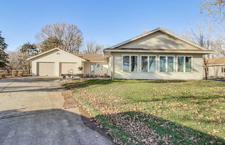 Foto 1 - Lakefront Aitkin Home w/ Sunroom + Fireplace