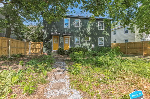 Photo 1 - Garden District Duplex