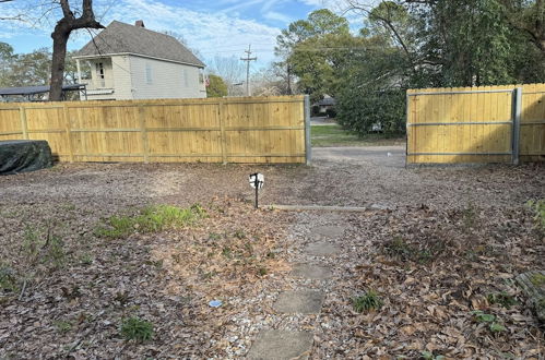 Photo 22 - Garden District Duplex