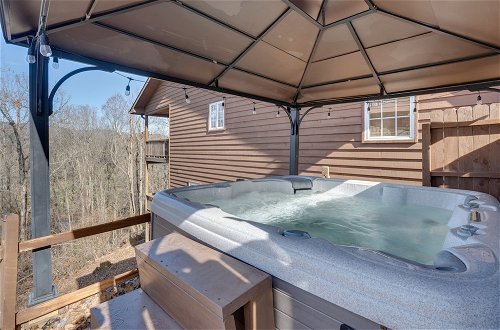 Photo 12 - Marble Vacation Rental w/ Hot Tub & Fire Pit