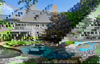 Foto 1 - Making Waves by Avantstay Sleeps 20 + Pool
