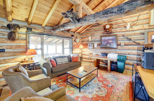 Photo 3 - Cozy Montana Cabin Near Yellowstone National Park