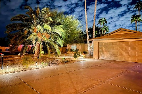 Photo 14 - Central Scottsdale Home w/ Pool & Putting Green
