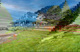 Photo 1 - Sunset View 3 BDR Close to Downtown!