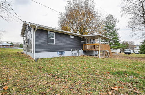 Photo 23 - Vine Grove Home w/ Deck, 4 Mi to Saunders Springs