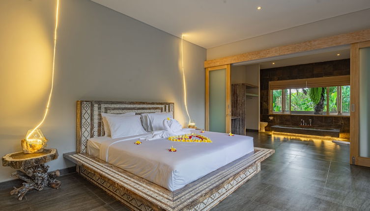 Photo 1 - Brand new Luxury 3BR villa Ethnic Ubud 1