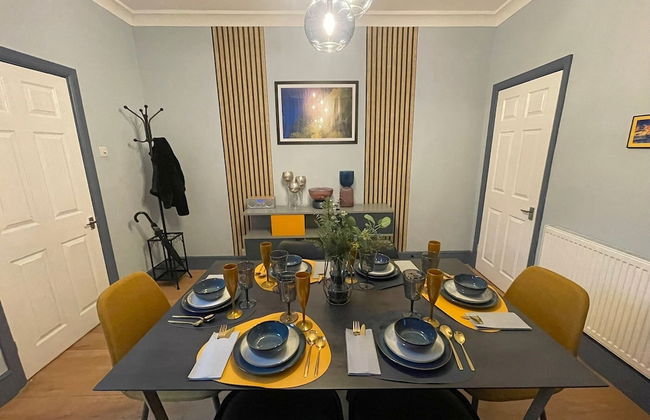 Spacious 3-Bedroom House with Parking - Foto 13