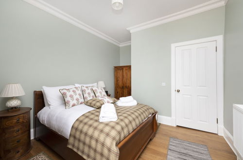 Foto 4 - Altido Charming 2-Bed Flat Near Edinburgh Castle