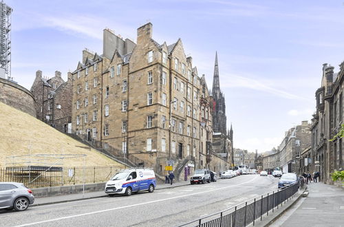 Photo 22 - JOIVY Charming 2-Bed Flat Near Edinburgh Castle