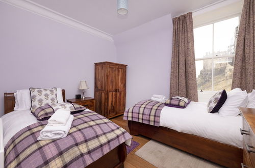 Photo 7 - JOIVY Charming 2-Bed Flat Near Edinburgh Castle