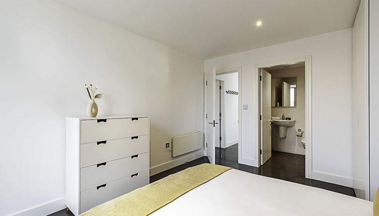 Photo 1 - Comfortable, Modern Flat in Shoreditch