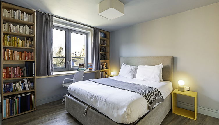 Photo 1 - Bermondsey Bliss: Views, Comfort, and City Access