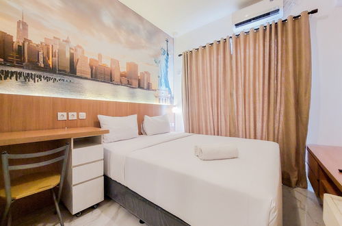 Photo 4 - Cozy Living And Comfy Studio Sky House Bsd Apartment