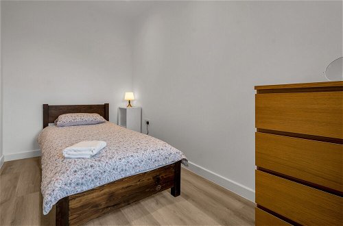 Foto 4 - Charming 2-bed Apartment in South West London