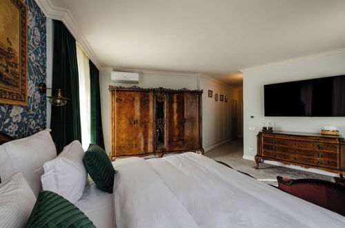 Photo 3 - Ateneea Luxury Rooms