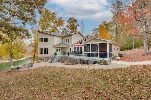 Photo 15 - Cheerful Lake Wylie Home With Fire Pit