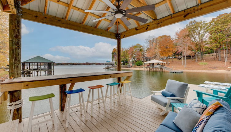 Photo 1 - Cheerful Lake Wylie Home With Fire Pit