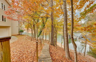 Photo 2 - Cheerful Lake Wylie Home With Fire Pit