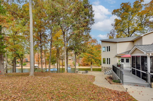 Photo 14 - Cheerful Lake Wylie Home With Fire Pit