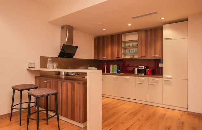 May Seven Service Apartment - Foto 3