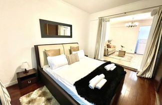 Photo 3 - Baroq Central City Apartment