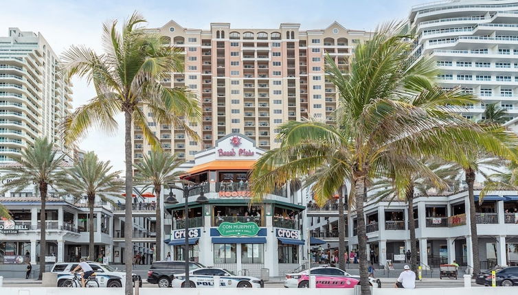 Photo 1 - Marriott's BeachPlace Towers