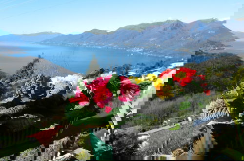 Photo 1 - Lago Maggiore Holiday House Lake View Vignone