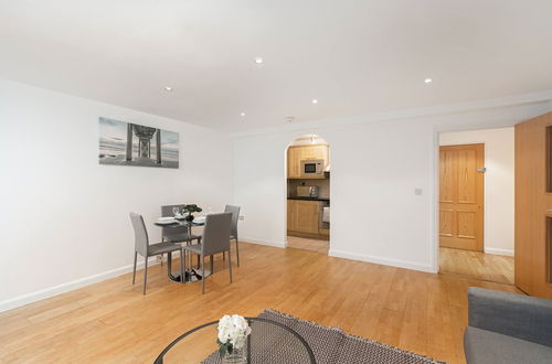 Foto 20 - Skyvillion - Spacious 2bed W/balcony In Barnet