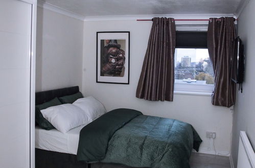 Photo 4 - Stunning 2-bed Apartment in London