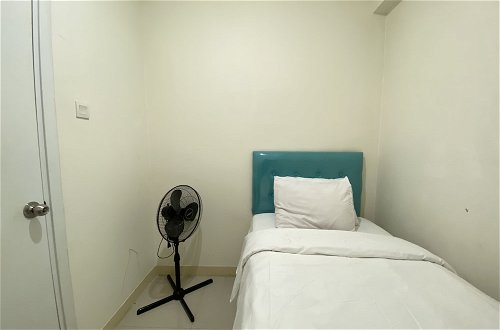 Foto 11 - Good Choice And Homey 2Br At Green Pramuka City Apartment