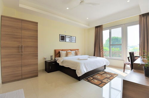 Photo 23 - Zen Suites - Golf Course Road