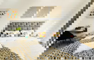 Foto 1 - Zen Suites - Golf Course Road