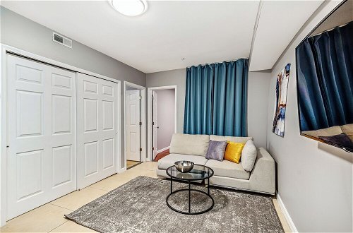 Photo 8 - Fantastic 1BD Apt Next to the Convention Center and Reading Terminal